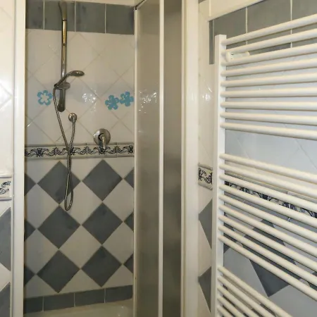 Locazione Turistica Geranio & Glicine Apartment *
